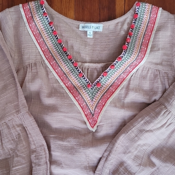 Tassels & Lace Boho Tunic Puff Sleeve Top Small - Picture 4 of 6